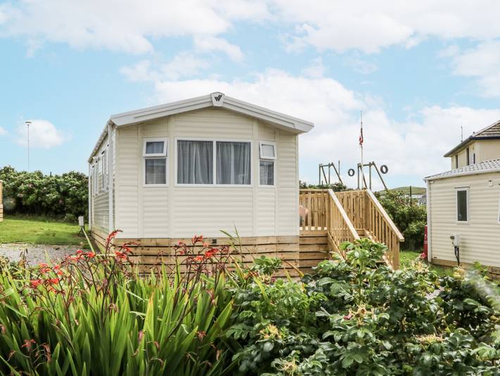 Caravan for 4 people, with Garden in Cumbria