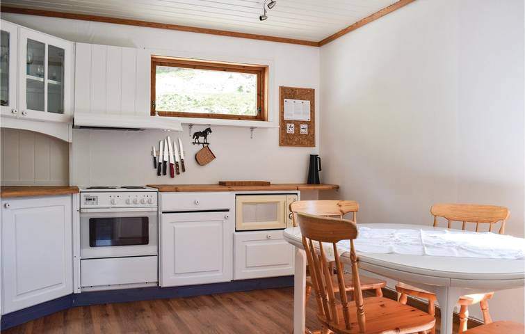 Ferienhaus für 6 Personen mit Terrasse in Kvam herad