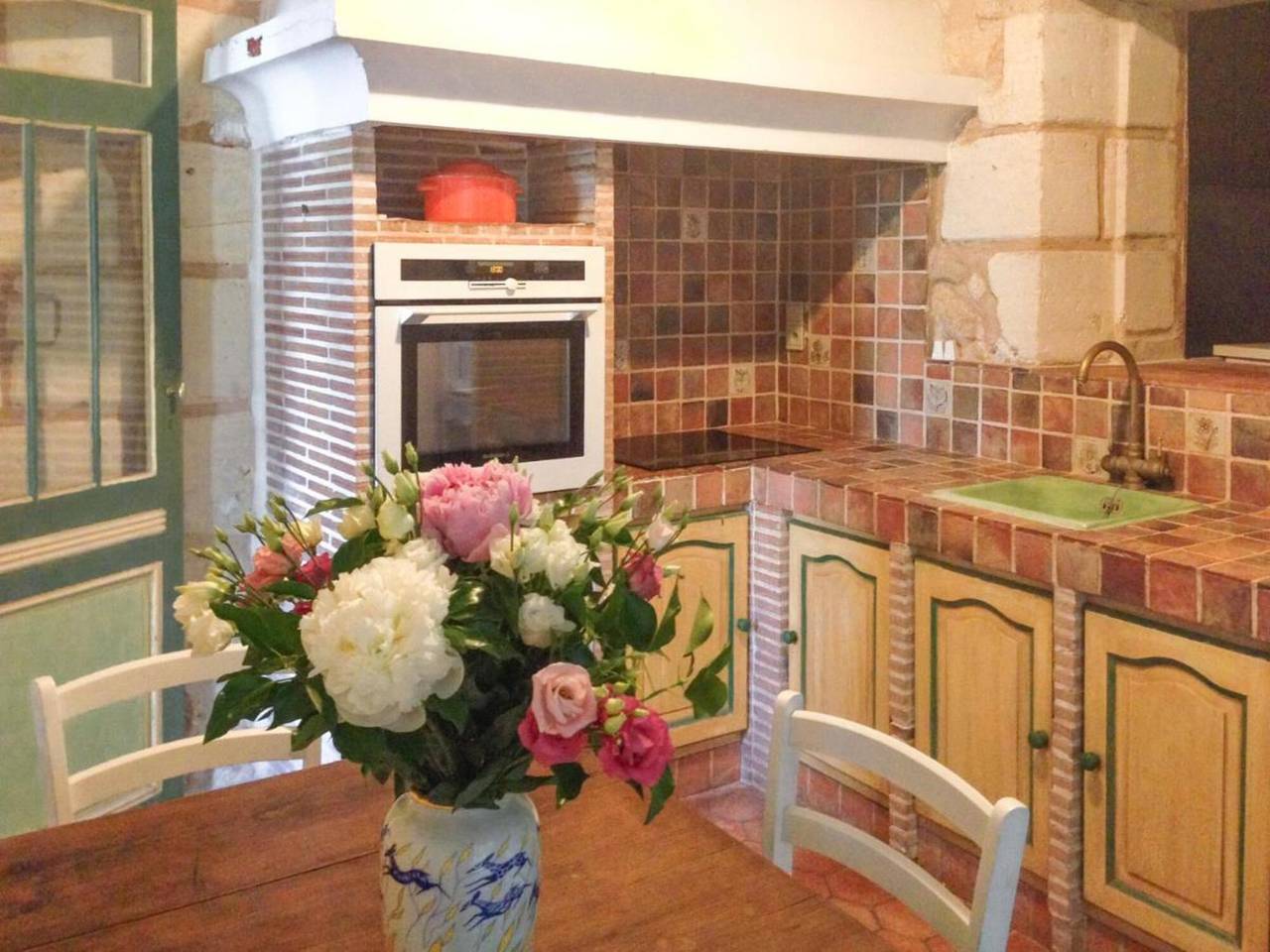 Holiday home for 6 people with garden in Lormont, Bordeaux region
