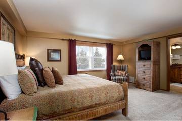 Vacation Apartment for 8 Guests in Steamboat Springs, Routt National Forest, Picture 4