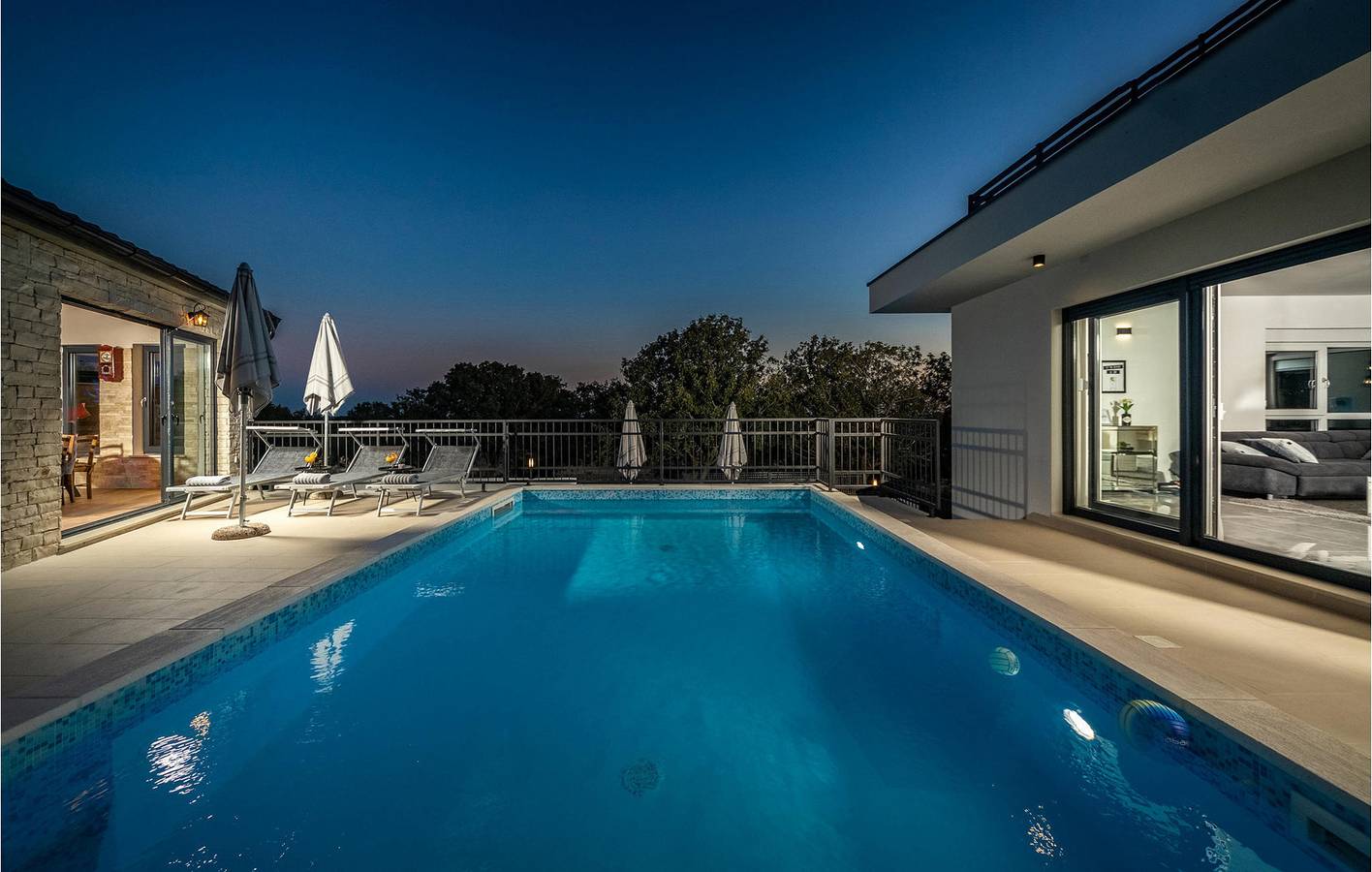 Holiday home for 10 people in Vinjerac, Zadar