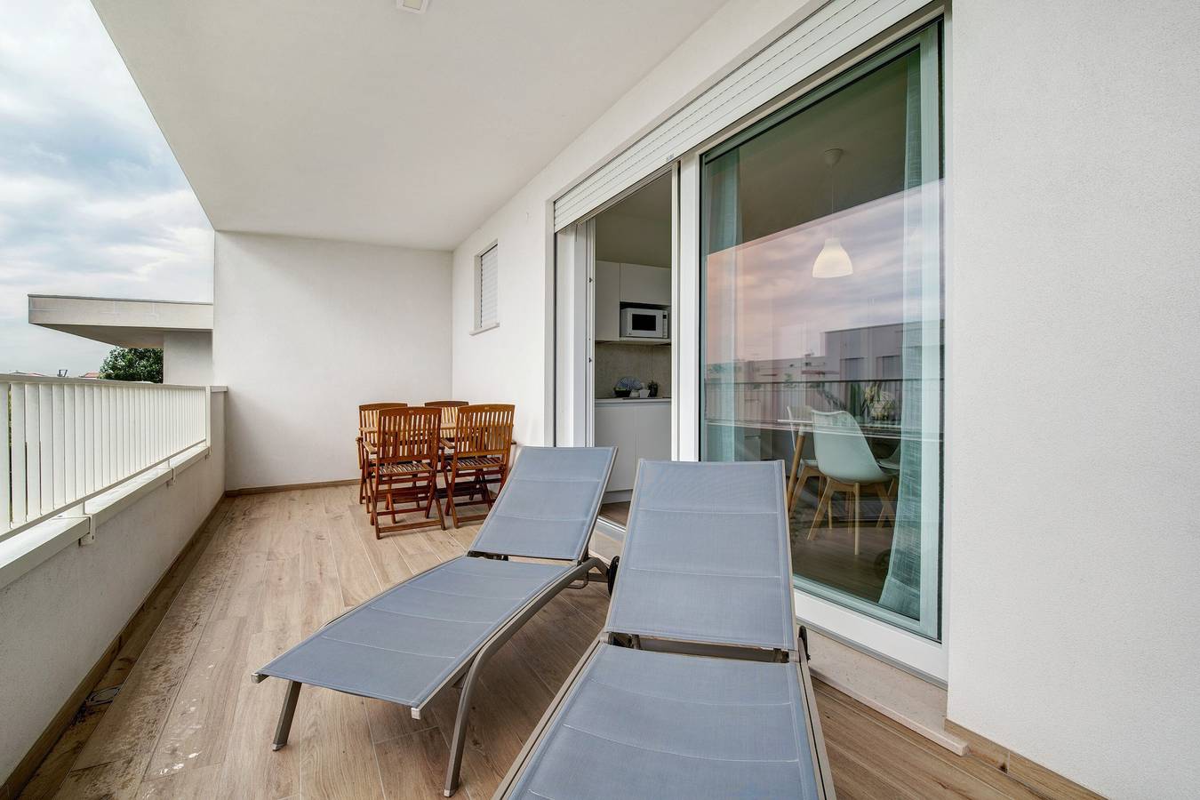Appartamento intero, Appartamento 'Deluxe 7' con giardino condiviso, Wi-Fi e aria condizionata in Lido di Jesolo, Jesolo