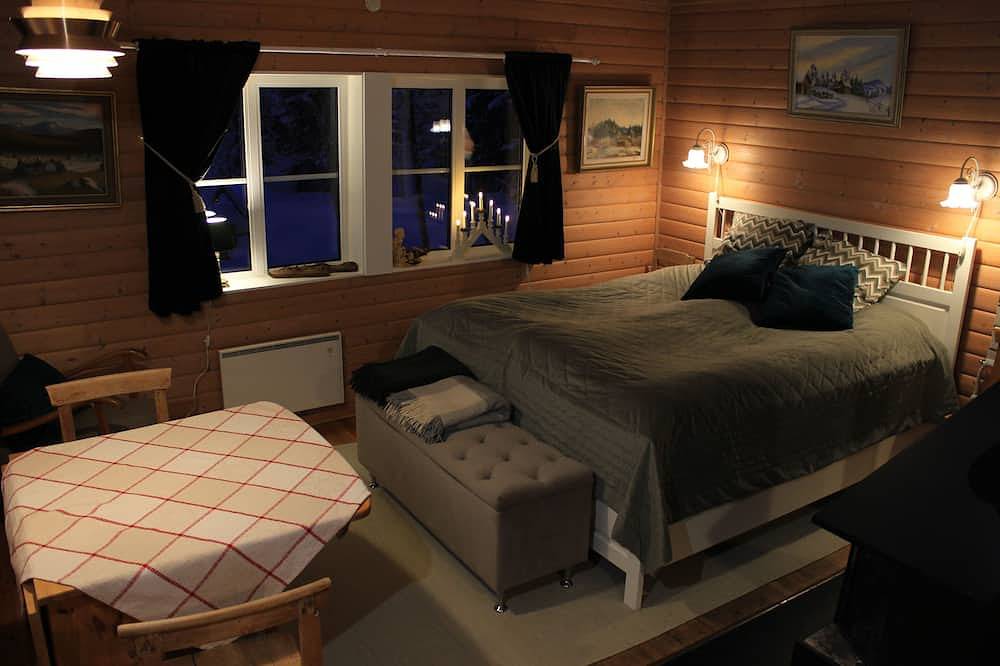 Get closer to the tranquility of a cozy little cabin at the end of the forest. in Lulea, Bottenwiek