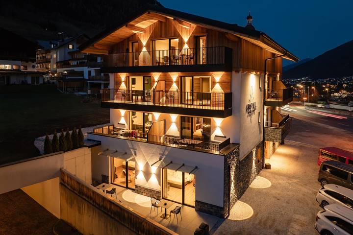 Ferienwohnung für 5 Personen, mit Balkon und Terrasse sowie Garten und Sauna in Neustift im Stubaital