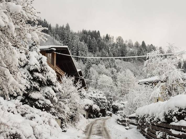 Hütte für 4 Personen, mit Terrasse und Garten, kinderfreundlich in Zell am See - 2