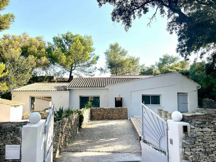 Location de vacances pour 8 personnes, avec jardin, adapté aux familles à Nîmes - 2