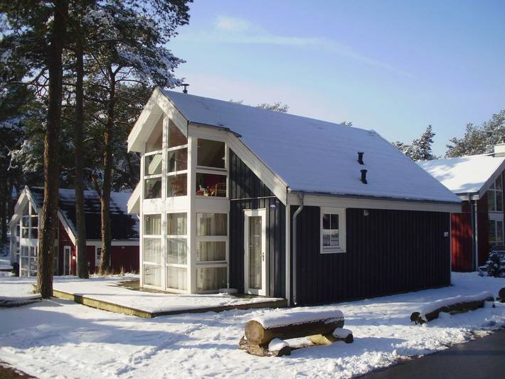 Ferienhaus mit Meerblick für 6 Personen, mit Sauna und Garten sowie Terrasse, kinderfreundlich in Mönchgut-Granitz - 2