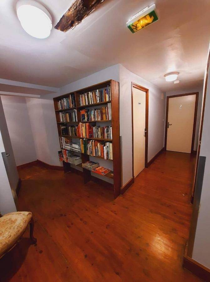 Hôtel pour 3 personnes, avec terrasse, animaux acceptés dans Ferrières-Saint-Mary - 4