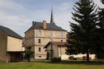 Cottage pour 2 personnes, avec jardin à Fougerolles
