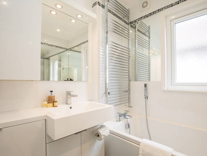 Trendy Flat in Sunninghill's Village Atmosphere - Pass the Keys in Berkshire