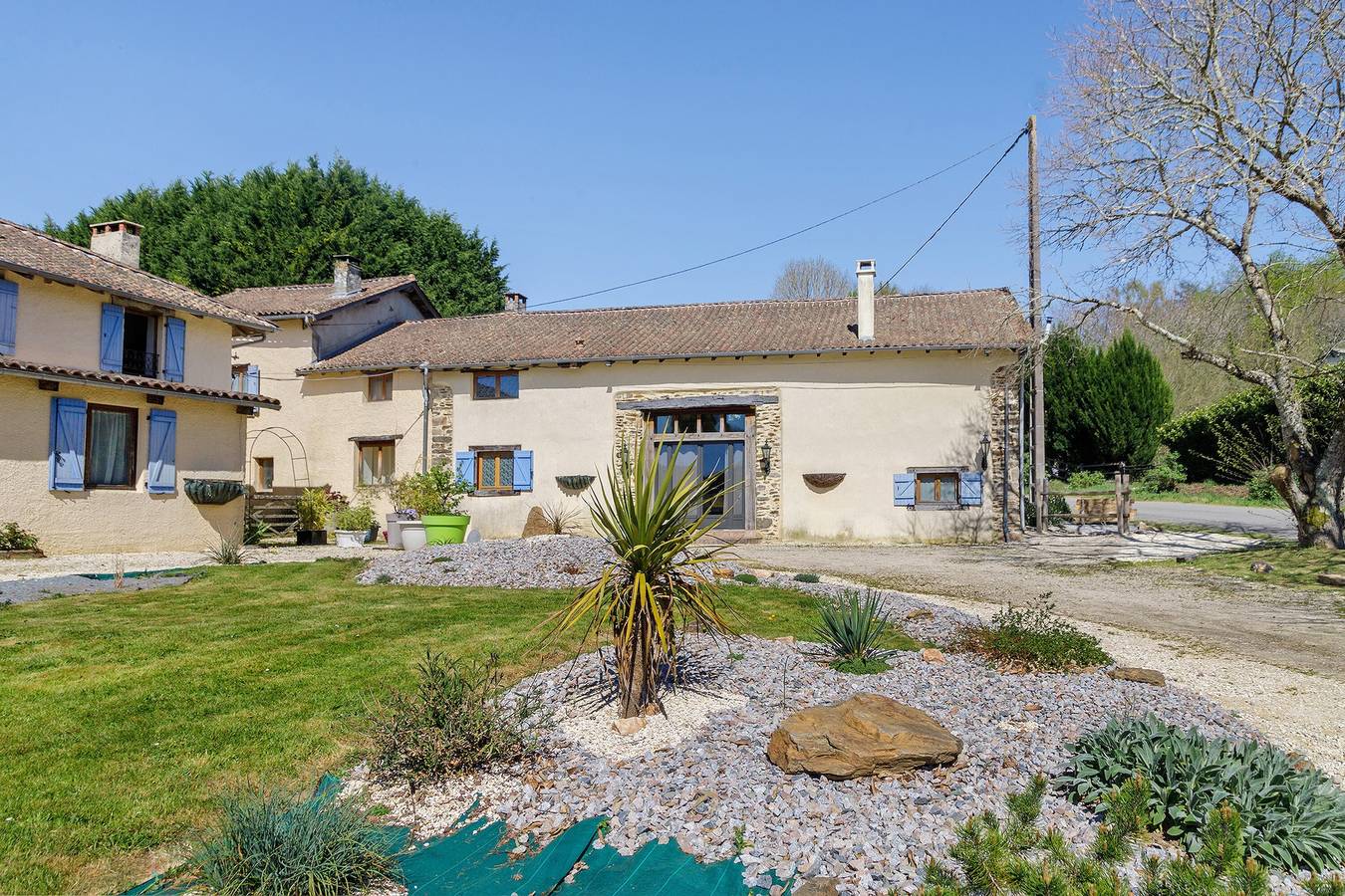Landhaus „Le Ranch Des Ours“ mit privatem Pool, Terrasse und Wlan in Champsac, Regionaler Naturpark Périgord-Limousin