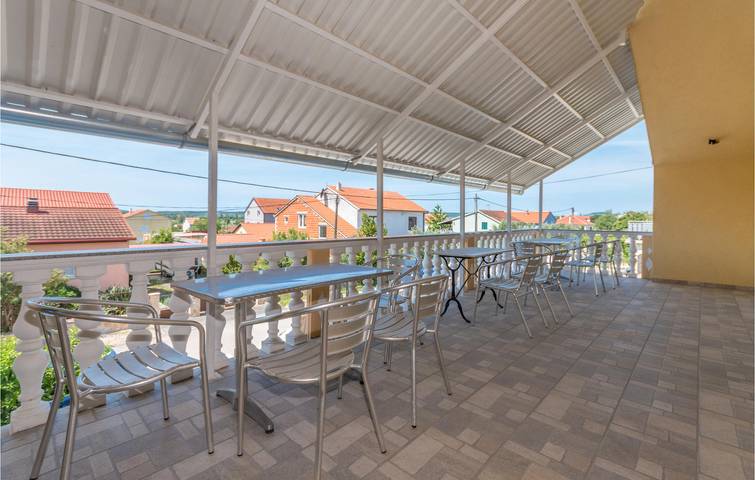 Gîte pour 2 personnes, avec piscine et terrasse dans Région de Zadar - 2