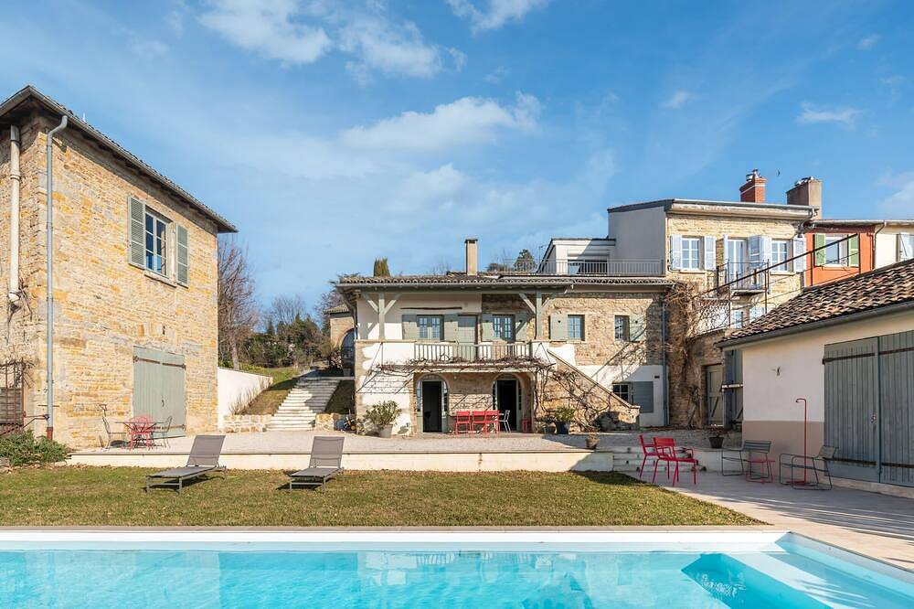 Casa vacanza a Rodano a partire da 1023€ a notte