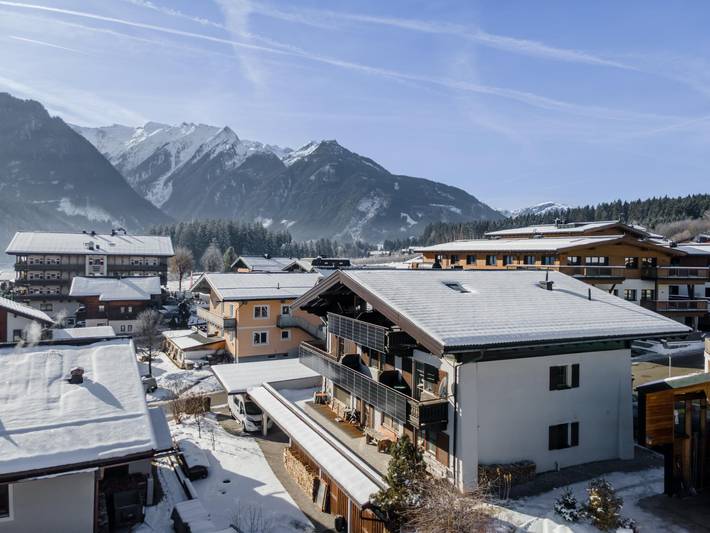 Ferienwohnung für 4 Personen, mit Terrasse in Neukirchen am Großvenediger