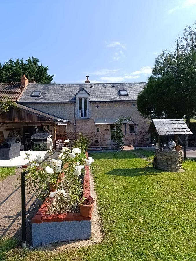 Gîte pour 4 personnes, avec jardin et vue à Marigny-Marmande