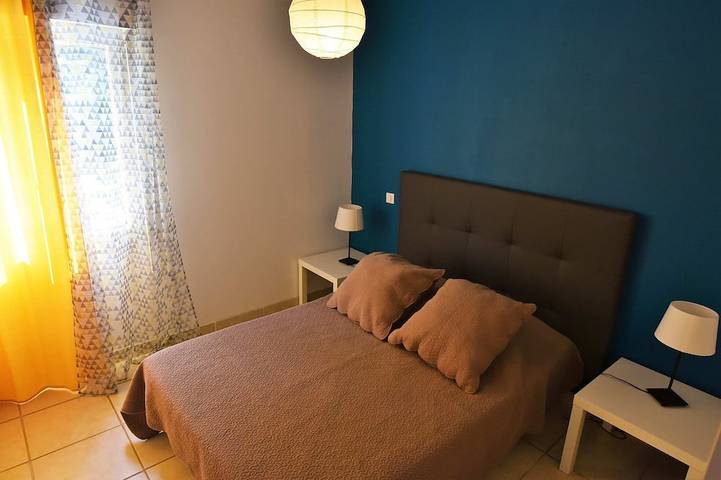 Location de vacances pour 12 personnes, avec jardin et terrasse à Milhac - 2