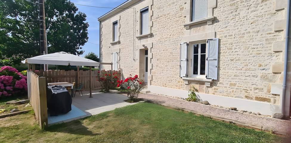 Location de vacances pour 6 personnes, avec jardin à Saint-Michel-le-Cloucq