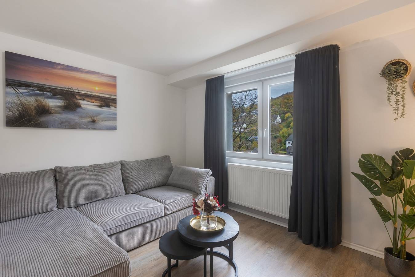 Entire apartment, Apartment 'Sauerland 3' with Mountain View and Wi-Fi in Schwalefeld, Willingen