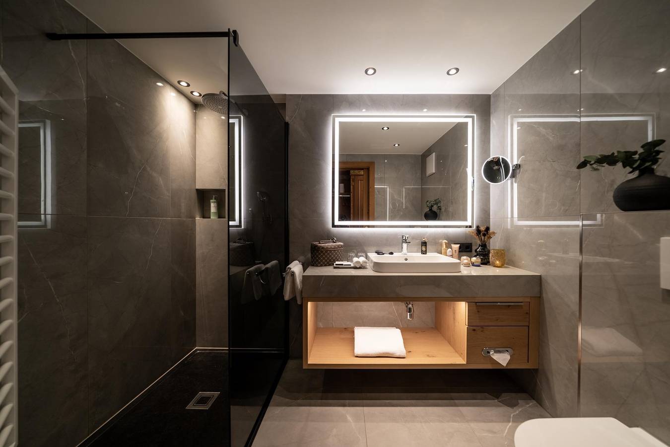 Ganze Ferienwohnung, Appartement Silvretta (5-8) in Ischgl, Verwall
