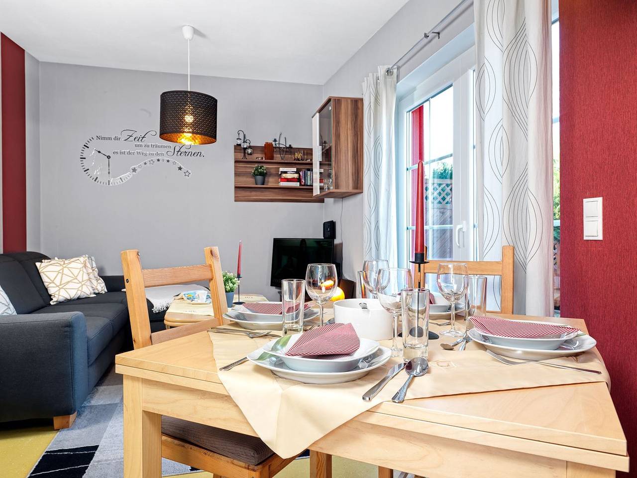 App. Mach mal Pause - Kleiner, charmanter Bungalow im Herzen von Kirchdorf in Kirchdorf (Poel), Nordwestmecklenburg (Wismar und Umgebung)