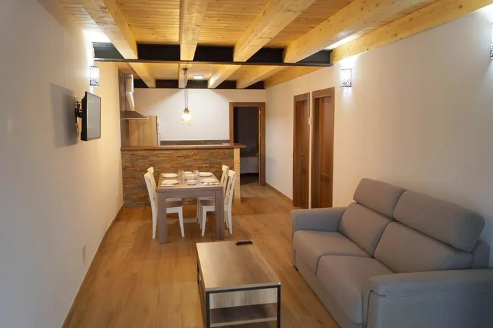 Apartamento de vacaciones para 4 personas, con vistas al lago además de vistas y balcón - 1
