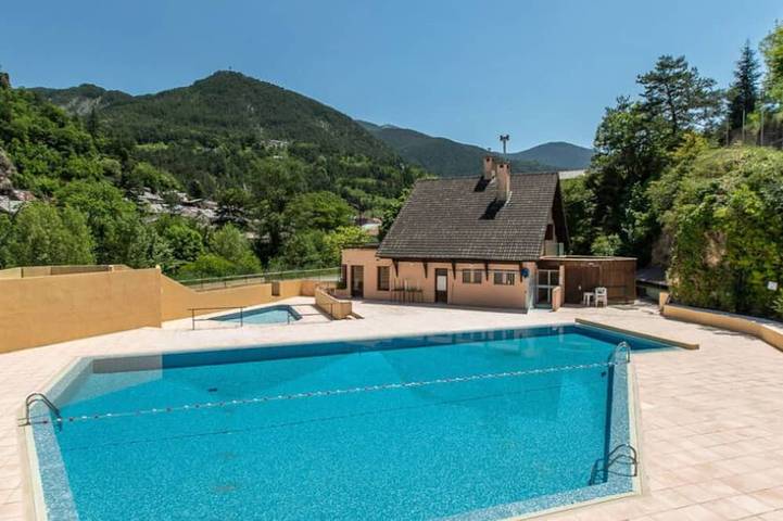 Gîte pour 4 personnes, avec Balcon à Guillaumes