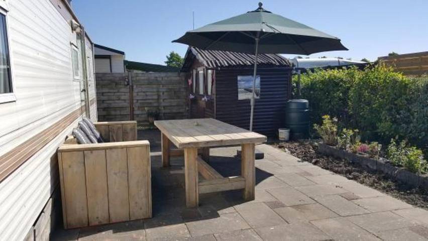 Ferienhaus für 4 Personen, mit Balkon/Terrasse und Terrasse sowie Garten in Serooskerke - 2