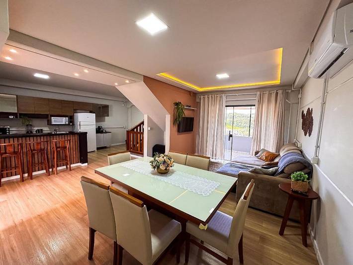 Casas e apartamentos de temporada para 11 pessoas, com balcão, adaptado a crianças em Brusque