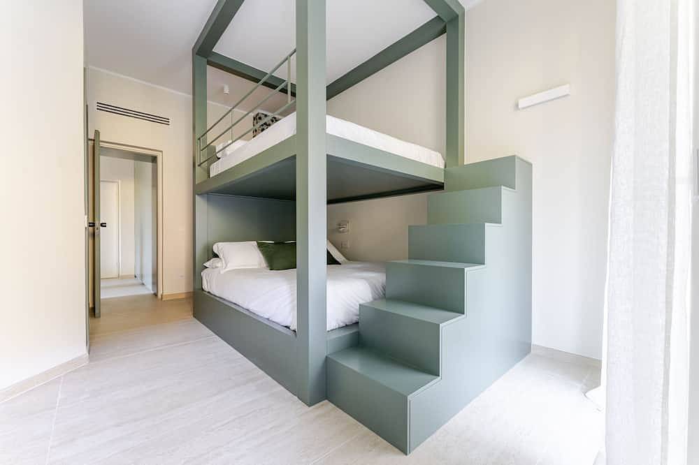 Entire apartment, Brand New Design 2bedrooms/2-baths apartment in Portovenere/5 Terre - Wifi, Ac in Portovenere, Porto Venere Municipality