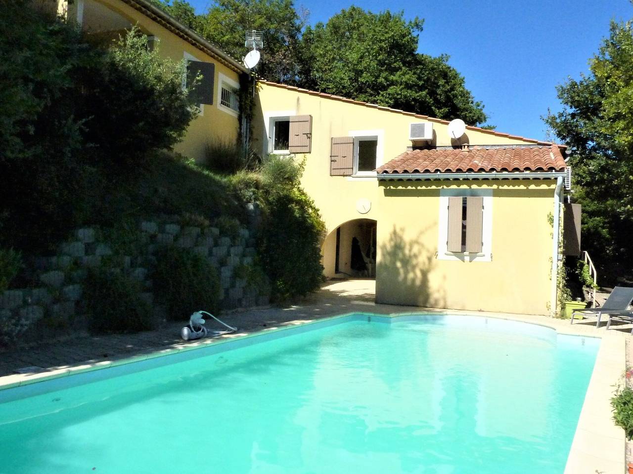 Villa con piscina privada, vistas al Ventoux in Saint-Paul-Trois-Châteaux, Región de Nyons