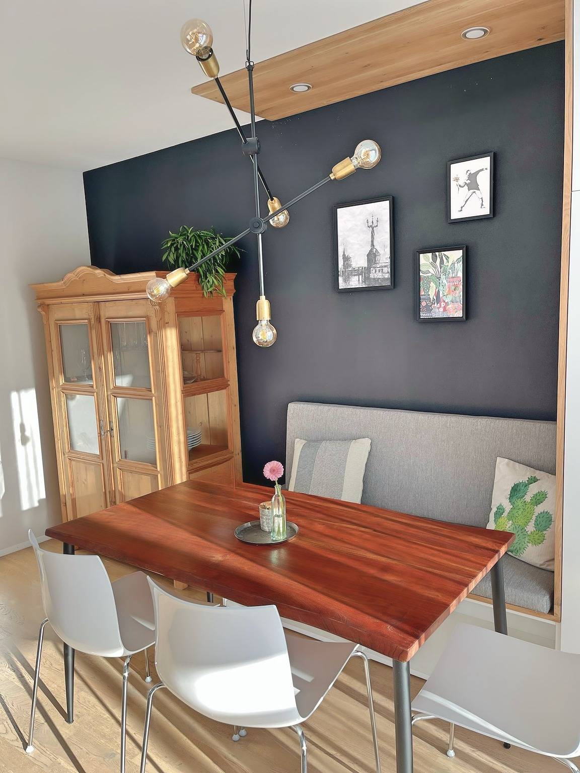 Goethe49: Wunderschönes Charakter Gästehaus mit genialem Outdoor Bereich - Ferienhaus mit 85 qm, 1 Schlafzimmer und 1 Wohn-/Schlafbereich, max. für 5 Personen in Rielasingen-Worblingen, Hegau