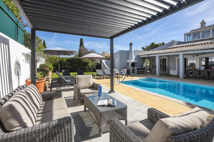 Ferienhaus für 10 Personen, mit Pool und Garten in Lagoa - 2
