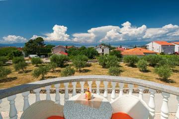 Ferienhaus mit Meerblick für 2 Personen, mit Garten in Kvarner Bucht