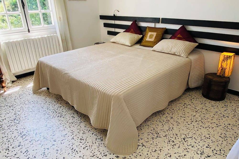 Été en Provence – maison 3 chambres pour famille entre vignes et cigales. in Mirabel-aux-Baronnies, Nyons region