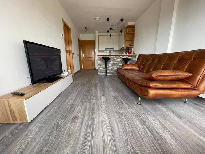 Apartamento para 4 personas, con piscina además de terraza y vistas, Se admiten mascotas en Oleiros (Espanha)