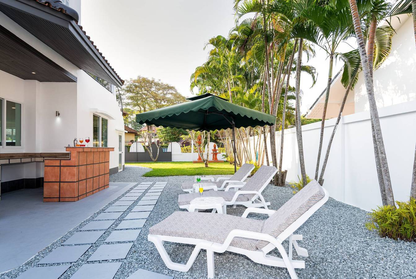 Luxury 4Br private 425sqm party pool villa in Pattaya, Chon Buri Province