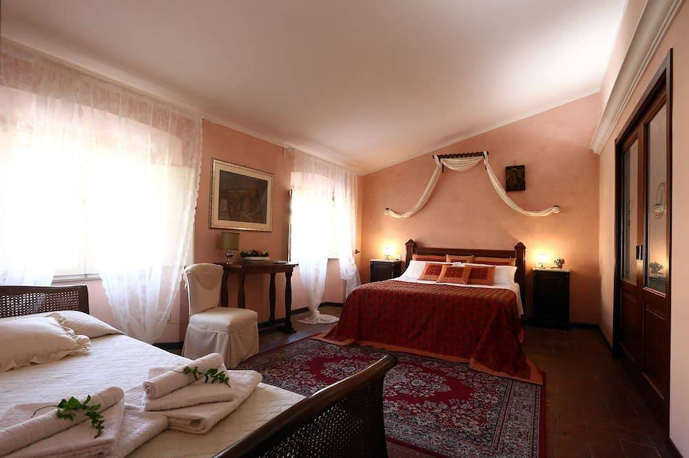 Ganze Wohnung, Appartamento Valle Verde mit Blick auf die toskanische Landschaft in Buti, Pisa Provinz