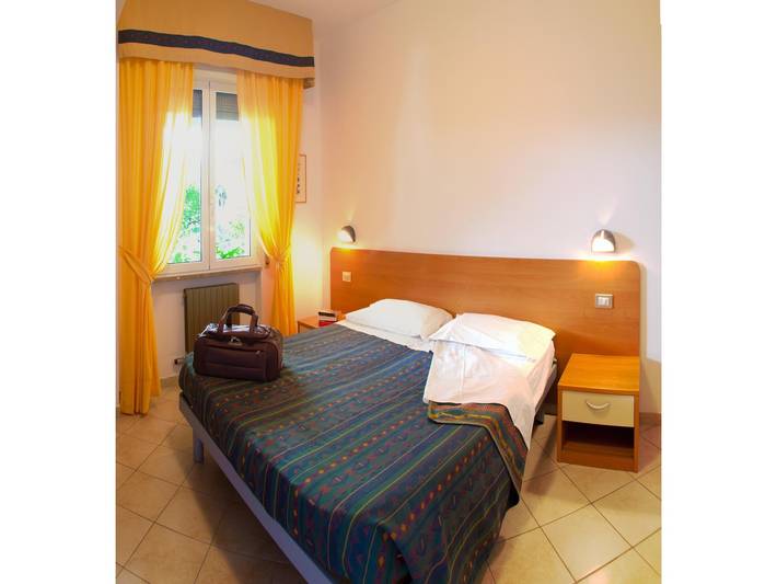 Ferienwohnung für 4 Personen, mit Balkon und Whirlpool sowie Kinderpool und Pool in Pietra Ligure Gemeinde - 3