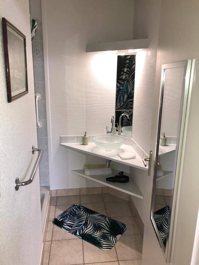 Appartement entier, Two-Bedroom Apartment in Pouilly-sous-Charlieu, Région de Roanne