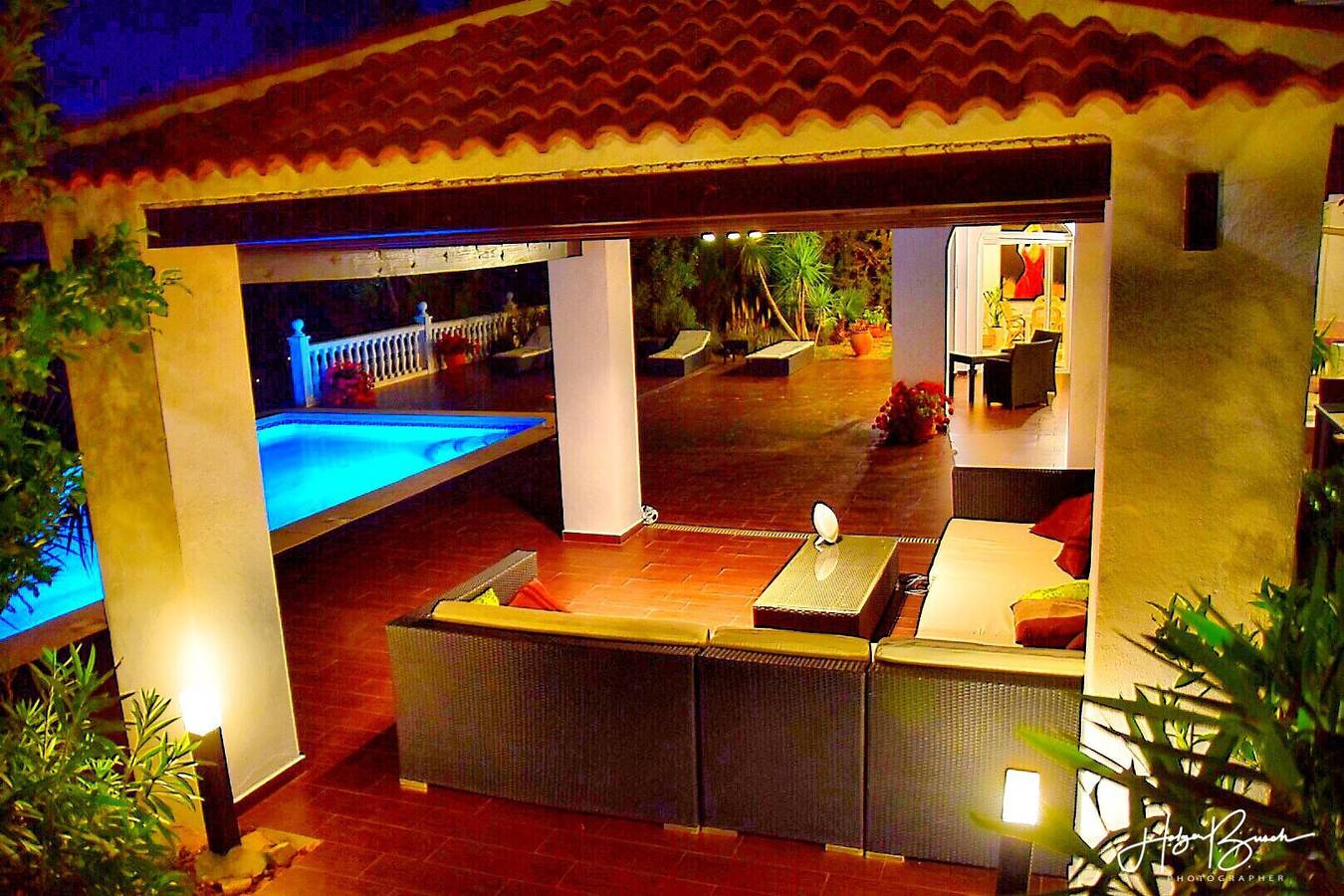 Villa 'Axarquia' con vistas al mar, piscina privada y aire acondicionado in Moclinejo, Costa del Sol