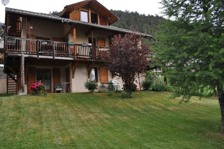 Le Martagon  Appt Framboisiers in Ceillac, Queyras
