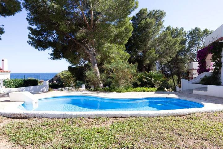 Maison de vacances pour 6 personnes, avec piscine et jardin ainsi que terrasse et vue