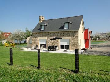 Gîte pour 6 personnes, avec jardin à Isigny-le-Buat