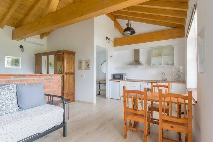 Casa rural con piscina para 3 personas, con terraza y piscina para niños, Se admiten mascotas en Cantabria - 3