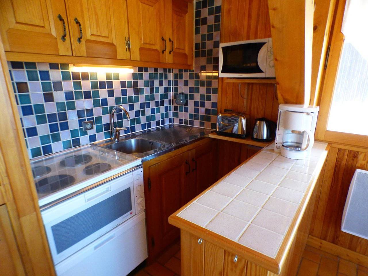 Apartamento entero, Apartamento acogedor para 5 en el centro de Les Saisies, balcón, cerca de tiendas, orientación sur. in Les Saisies, Albertville region