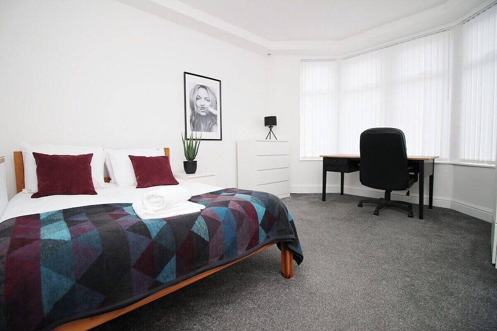 Royal Oak House by Tŷ Sa - 5 bedroom house in Cardiff, Cardiff region
