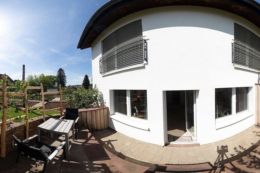 Ganze Wohnung, Eine Ferienwohnung zum Verlieben! Geeignet für 2 Personen. 52qm, mit Terrasse in Waldbronn, Nordschwarzwald