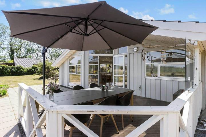 Ferienhaus für 4 Personen, mit Terrasse und Garten in Djursland - 2