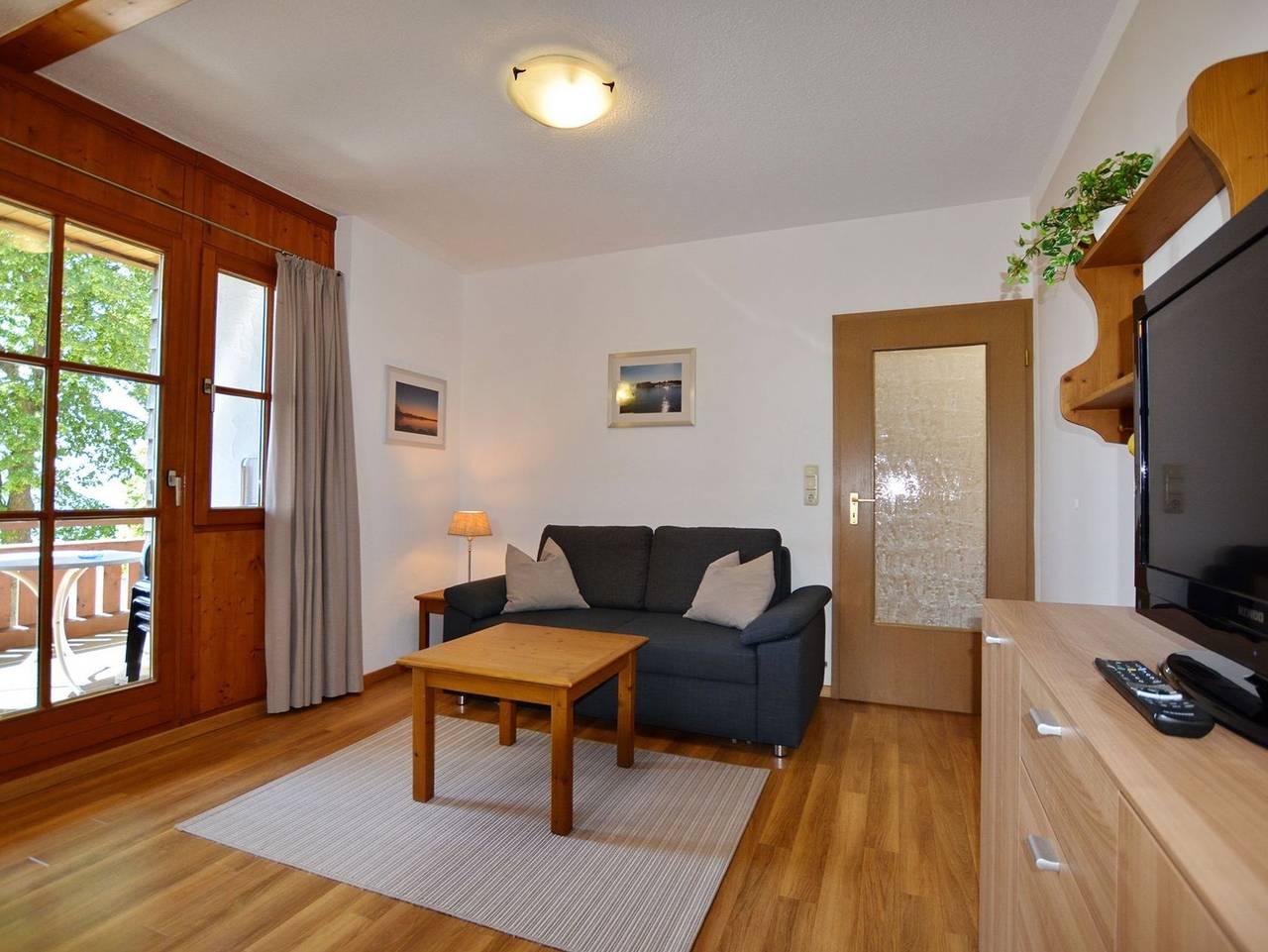 Ganze Ferienwohnung, Ferienresidenz Chiemseestrand - Apartment 20 - Ferienresidenz Chiemseestrand - Apartment 20 in Chieming, Chiemsee