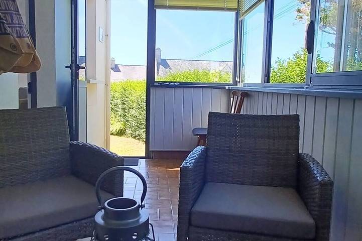 Ty mezou: small fisherman's cottage on the seafront along the Gr34. in Porspoder, Región de Brest